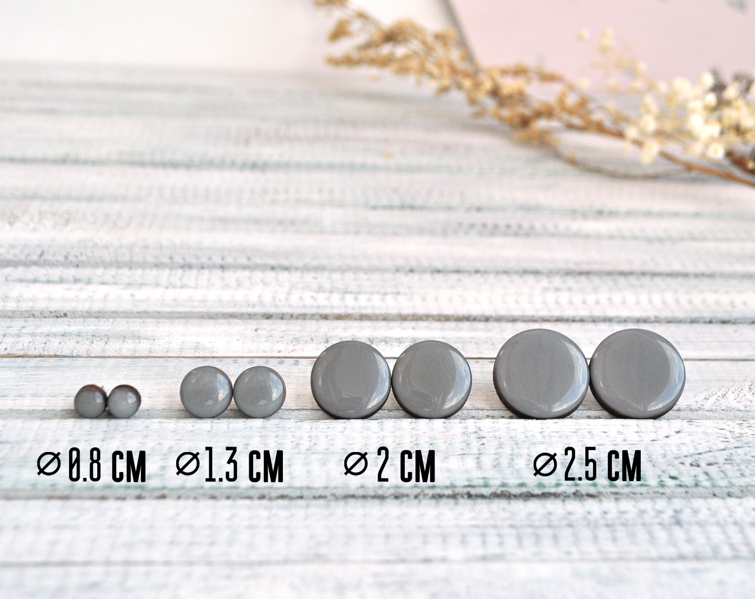 Серый цвет серьги-гвоздики разных размеров ручной работы купить