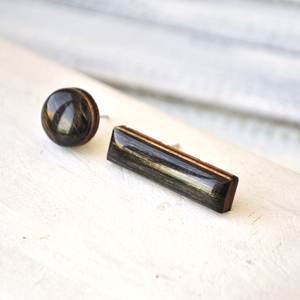 Black wood - асимметрия с палочкой