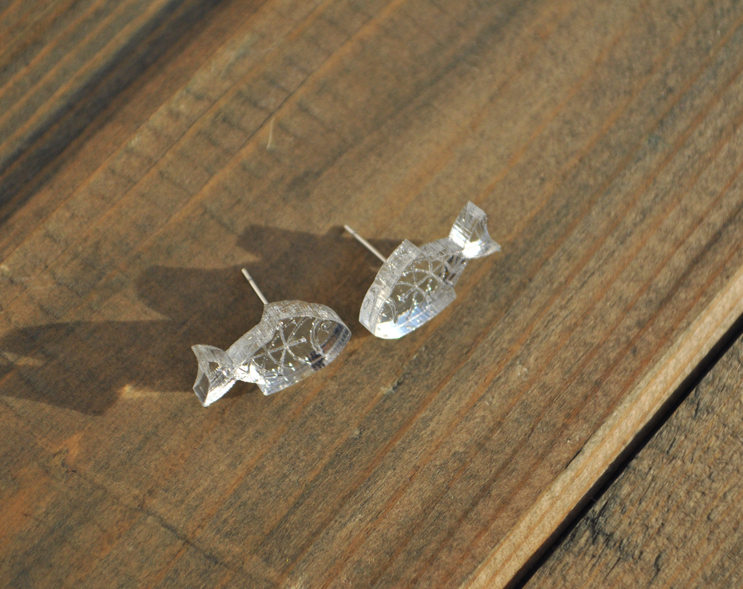 Зеркальные рыбки серьги-гвоздики зеркальные ручной работы купить