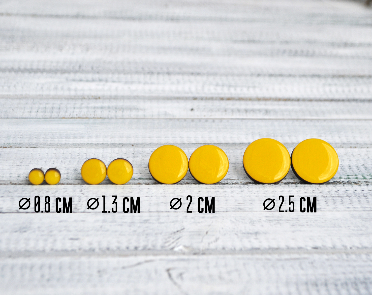 Желтый - круг серьги-гвоздики разных размеров ручной работы купить