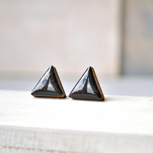 Black wood - треугольники